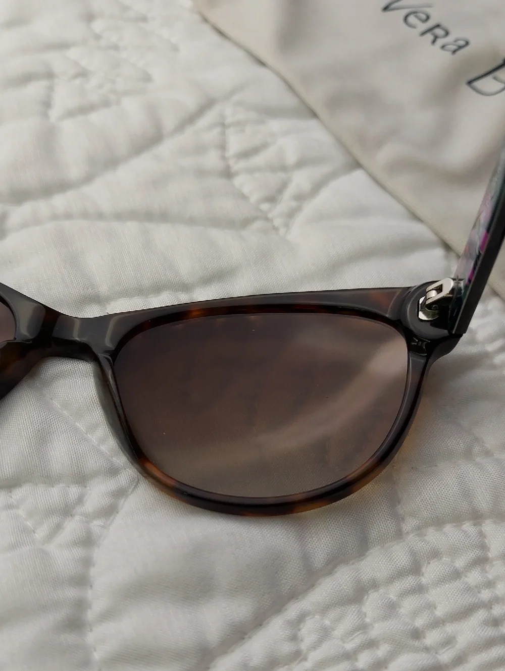 🆕 Vera Bradley Brown Tortoiseshell Polarized Sunglasses with Floral Arms NEW